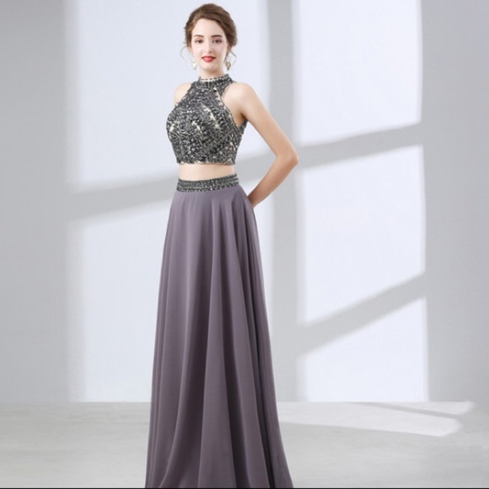 Beautiful 2-piece long gray prom dress!